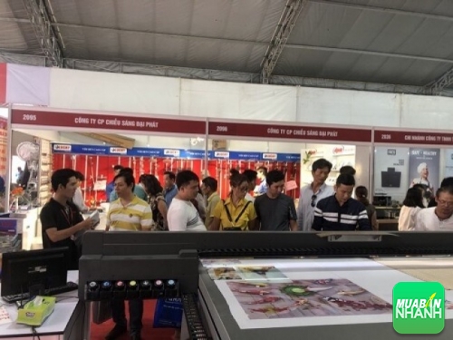 Gian hàng triển lãm máy in phẳng UV của công ty MayInQuangCao.com tại hội chợ VietBuild 2018 vừa qua